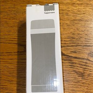 Tupperware metallic flask with strainer